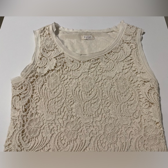 BLVD Lace and Linen Dress - Size Small - Picture 5 of 13